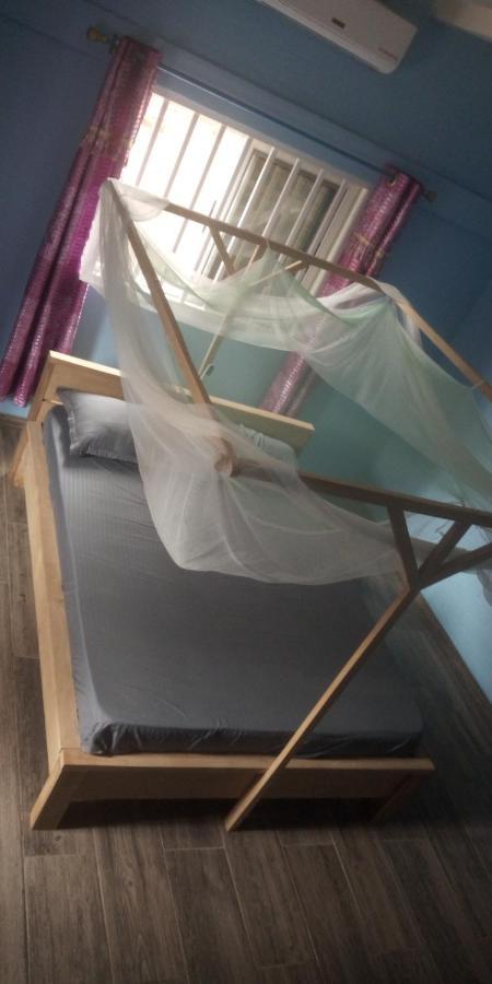Maison Charlotte Forever Chambre D'Hotes Chez Un Couple Belgo Togolais Lome Luaran gambar